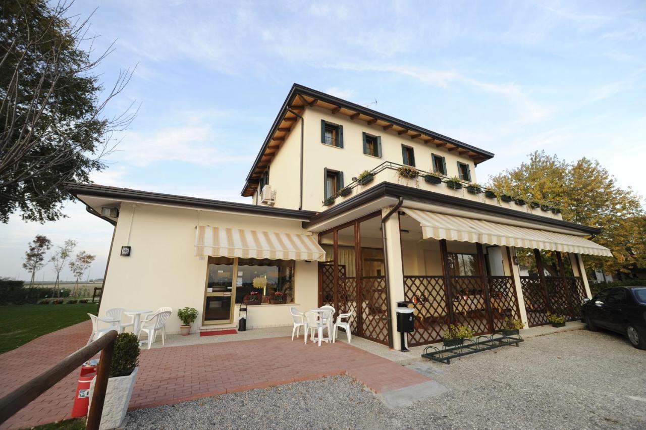 Terzo Bacino Acomodação com café da manhã San Michele al Tagliamento Exterior foto