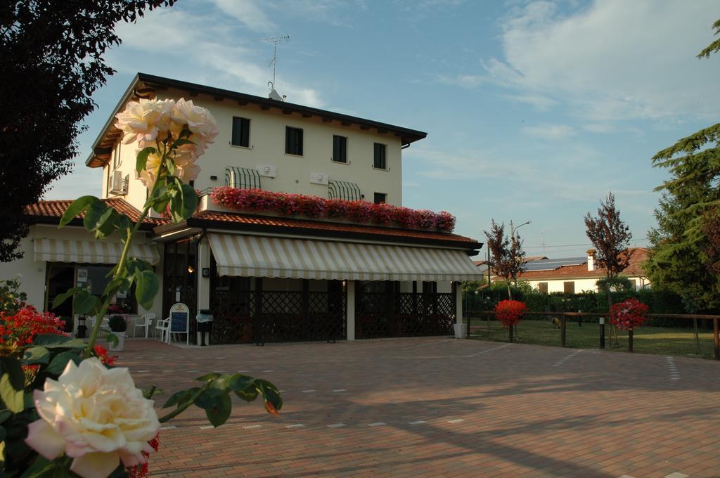 Terzo Bacino Acomodação com café da manhã San Michele al Tagliamento Exterior foto